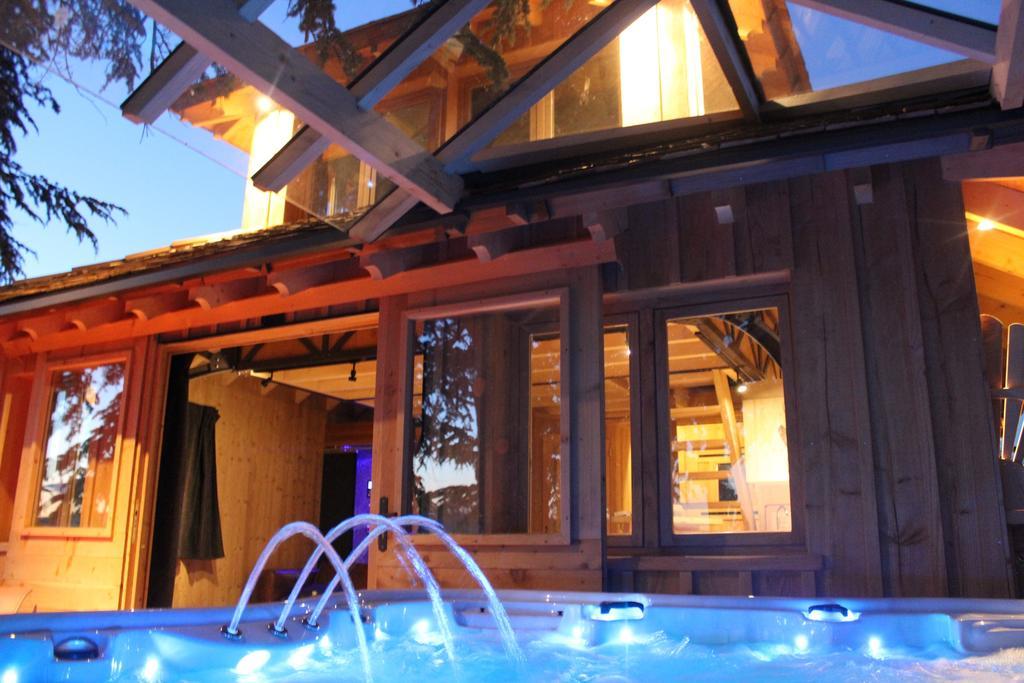 Domaine Des Grands Cedres Bed & Breakfast Cordelle Dış mekan fotoğraf