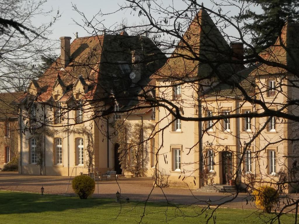 Domaine Des Grands Cedres Bed & Breakfast Cordelle Dış mekan fotoğraf
