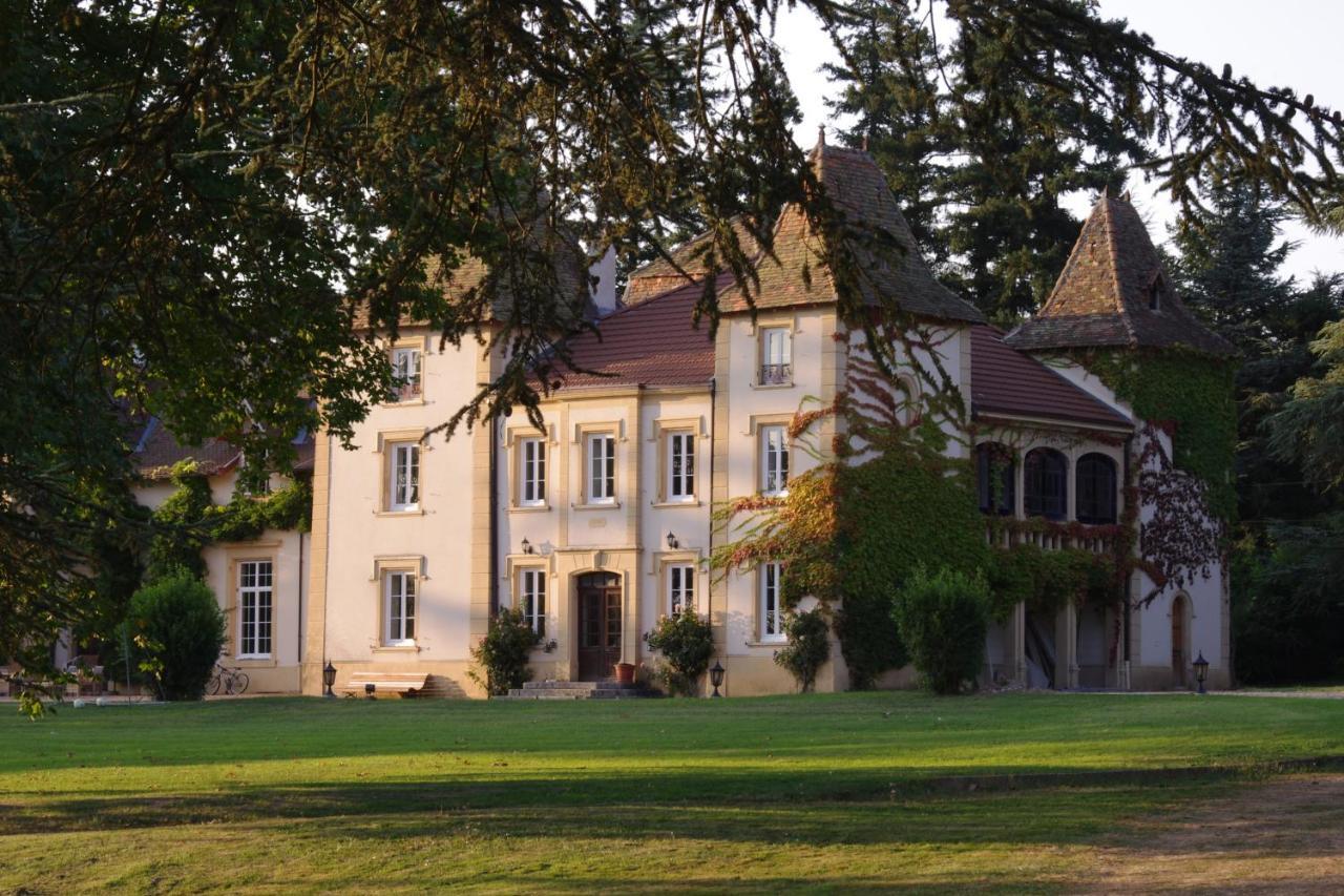 Domaine Des Grands Cedres Bed & Breakfast Cordelle Dış mekan fotoğraf